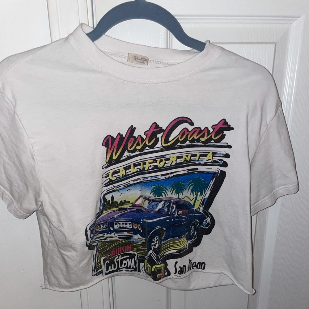 *RARE* Brandy Melville Cropped T Shirt